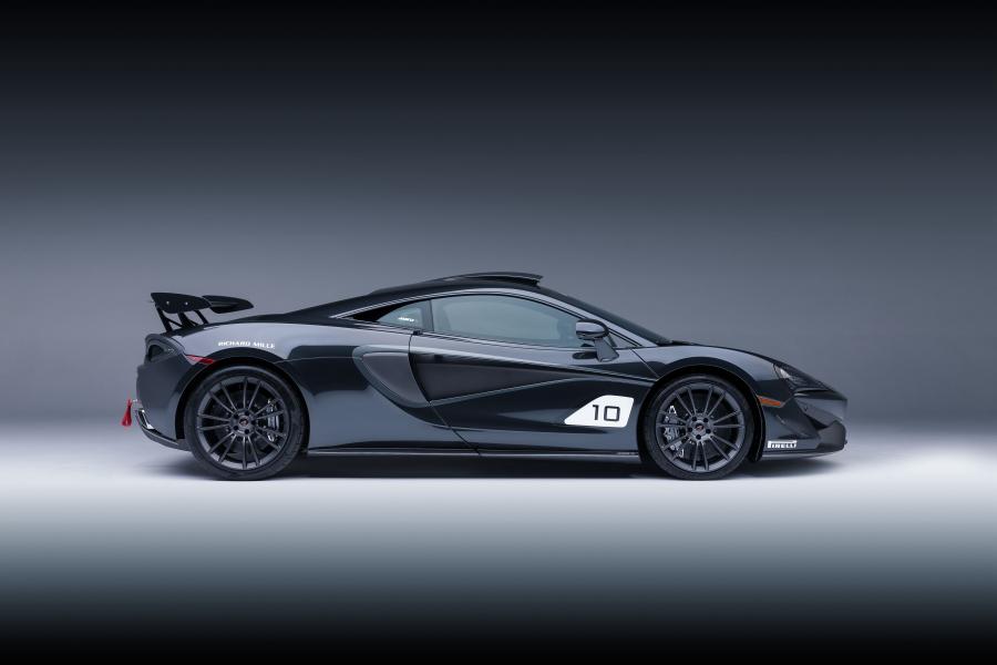  McLaren MSO X #10 Ueno Grey Black Accents 2018 года  (фото 7 из 12)